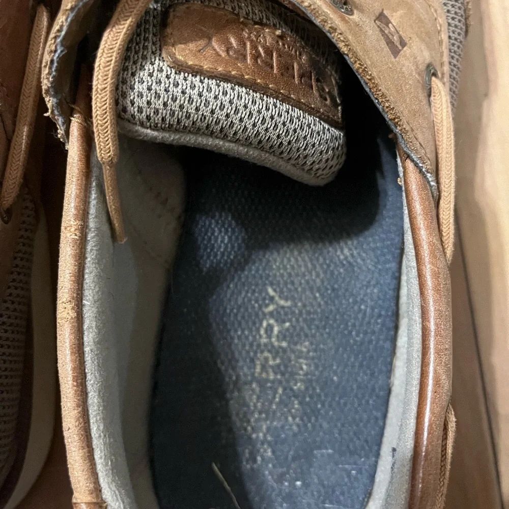 Sperry Tan/Brown Leather Men's Boat Shoes